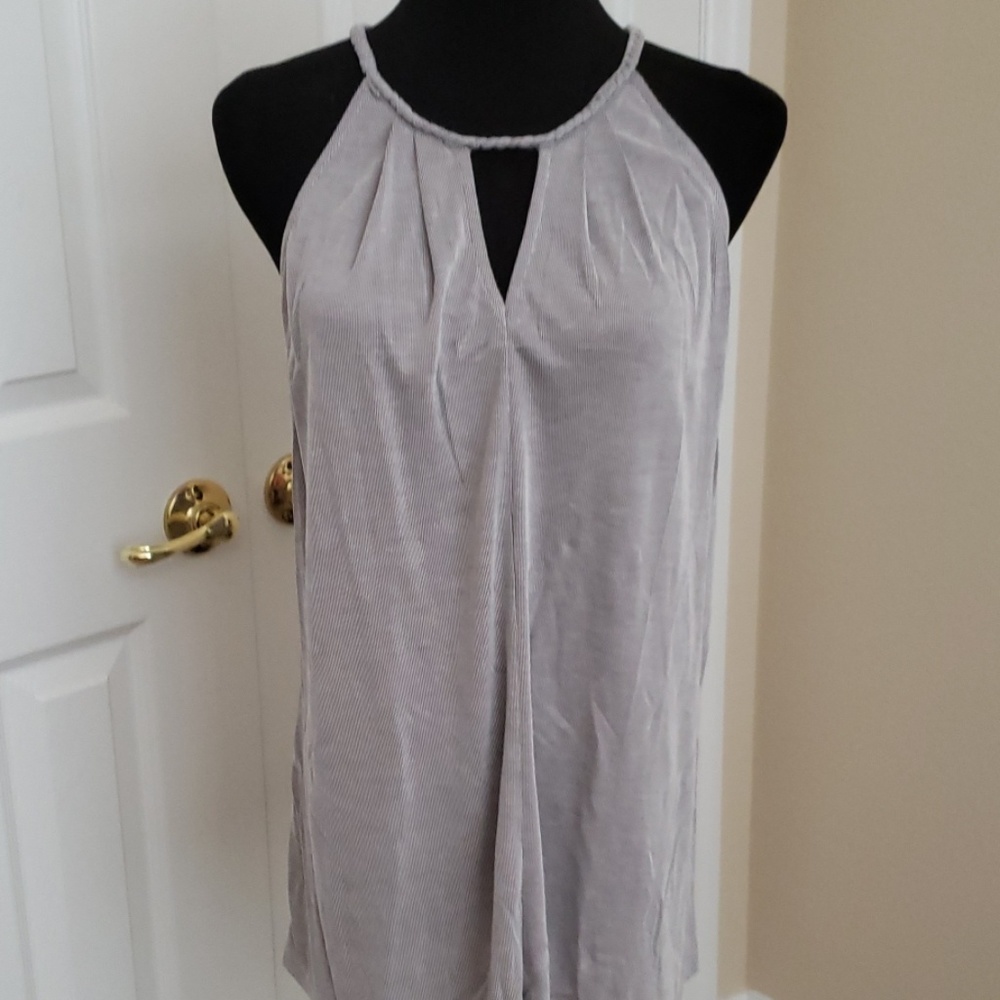 Gray Top